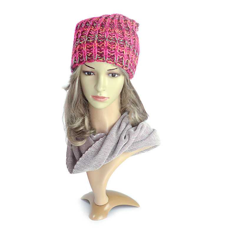 czapka-damska-różowa